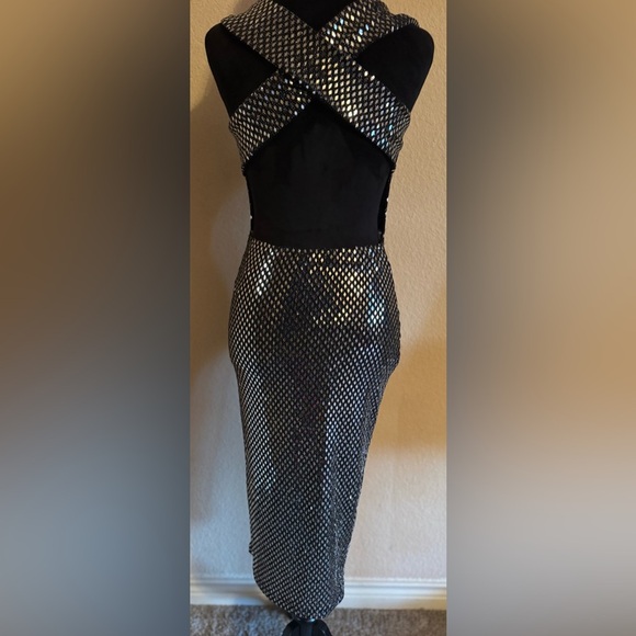 Codigo stretchy body con sequin dress - Picture 5 of 7